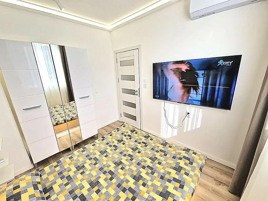 Art Apartment + 2Bd Parking Space Varna 0*,