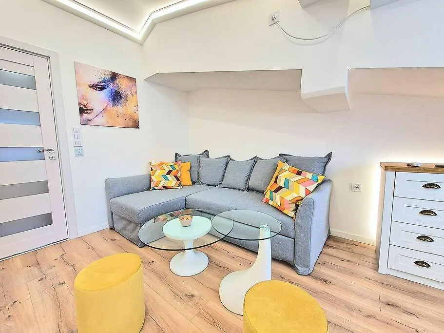 Art Apartment + 2Bd Parking Space Varna